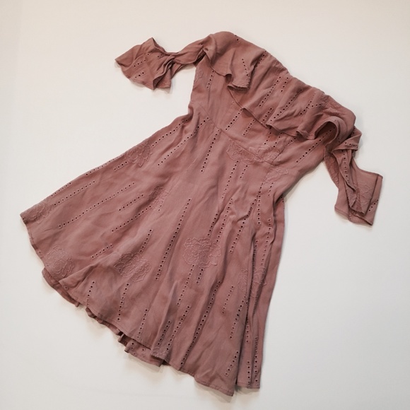 Astr Dresses & Skirts - 💕❤️ ASTR the Label Sabina Mauve small